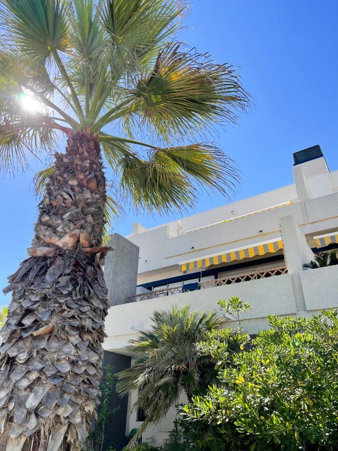 Breathtaking Apartment Torrevieja Exteriör bild