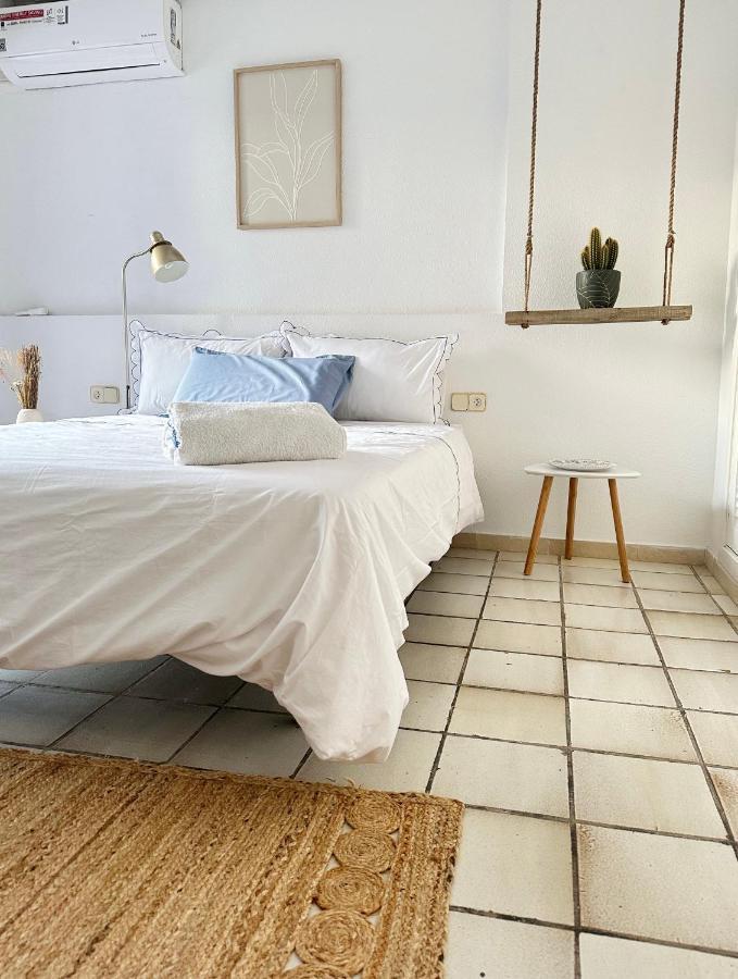 Breathtaking Apartment Torrevieja Exteriör bild