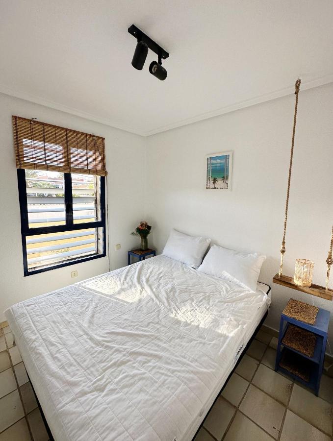 Breathtaking Apartment Torrevieja Exteriör bild