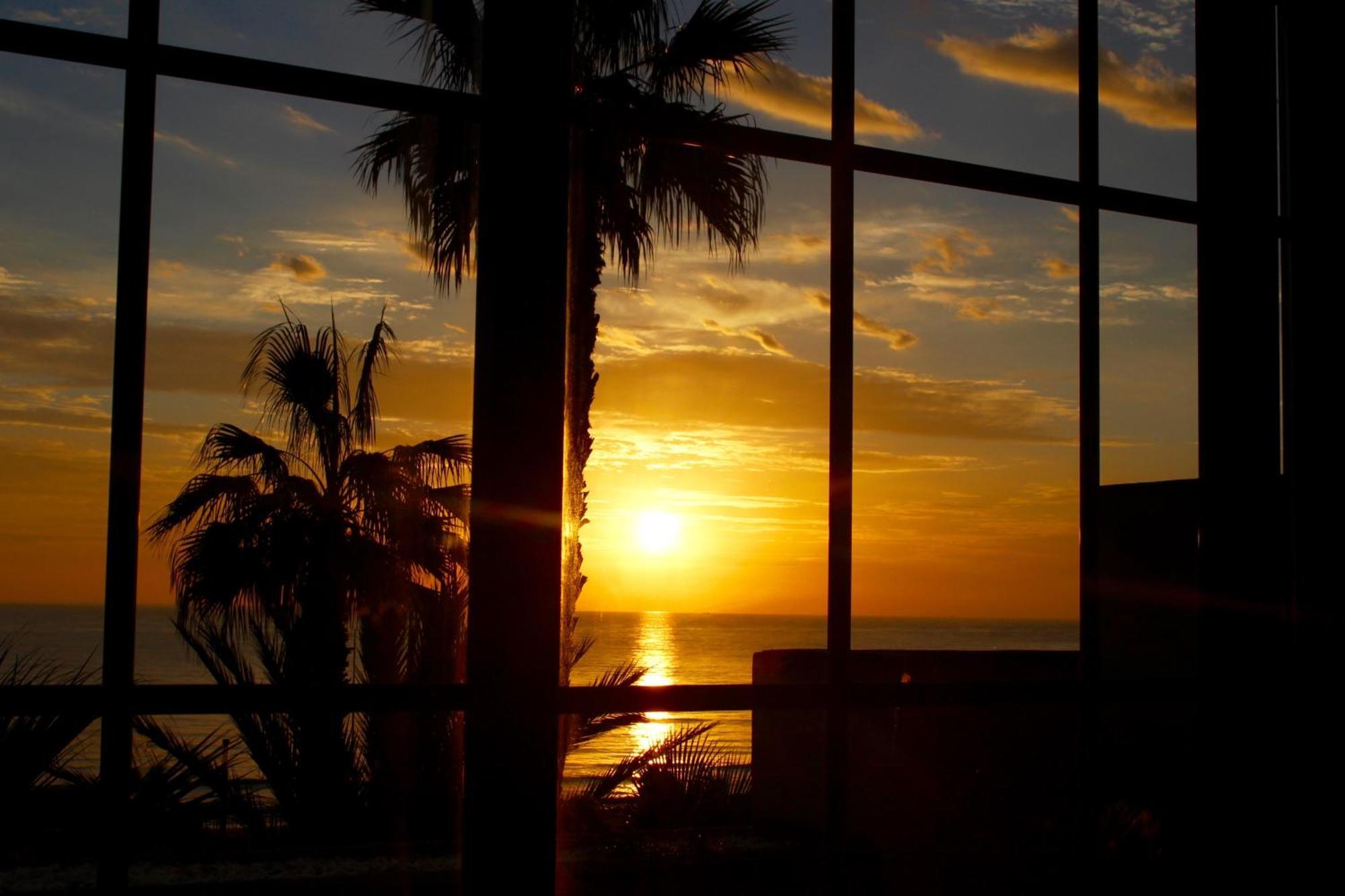 Breathtaking Apartment Torrevieja Exteriör bild