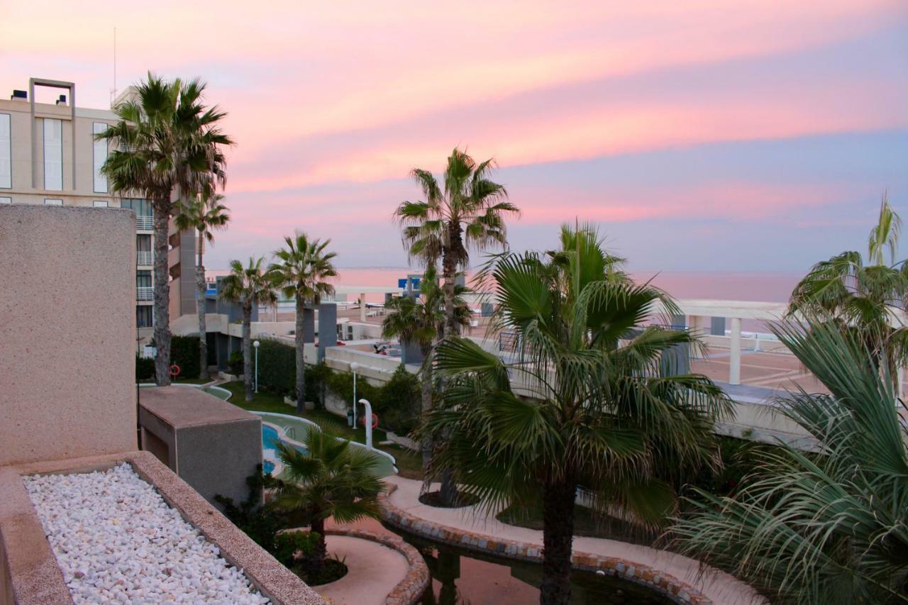 Breathtaking Apartment Torrevieja Exteriör bild